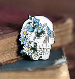 Skull With Flowers - Enamel Pin