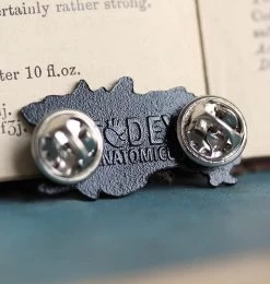 Larynx, Aorta And Thyroid With Flowers - Enamel Pin -Codex Anatomicus Shop PINCA010 3